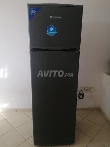ثلاجة REGAL كاباسيتي 260 لتر في حالة ممتازة