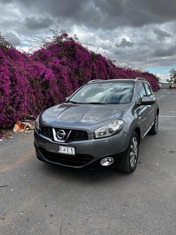 نيسان قاشقاي اليد الأولى