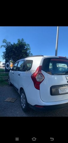 سيارة لودجي للبيع