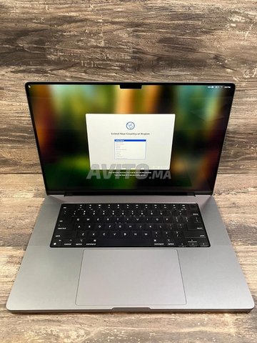 MacBook pro 16inch M3pro 18 gb ram et 512 SSD