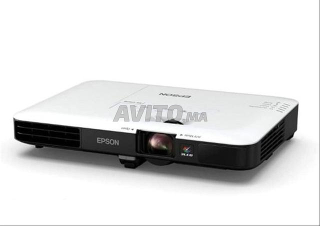 جهاز عرض الفيديو إبسون EB-1780W