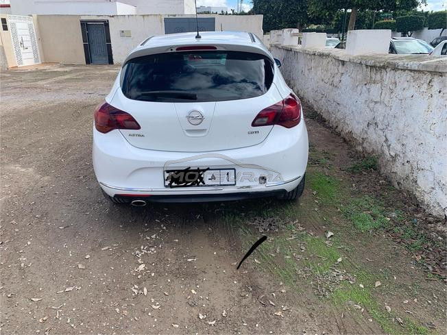 Opel Astra Diesel Automatique 2016 à Rabat