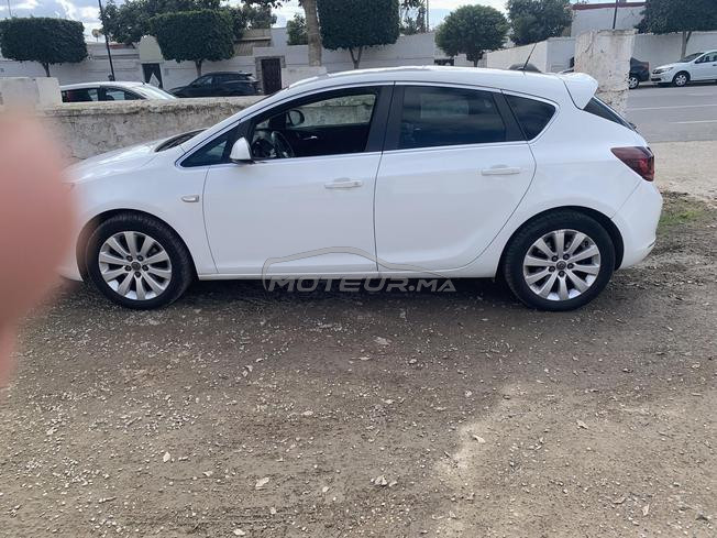 Opel Astra Diesel Automatique 2016 à Rabat
