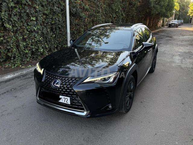 Lexus UX 250 essence hybrid 2021
