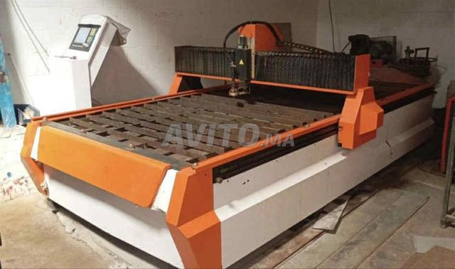 Plasma CNC presque neuf - Utilisé seulement 4 tôles - 2