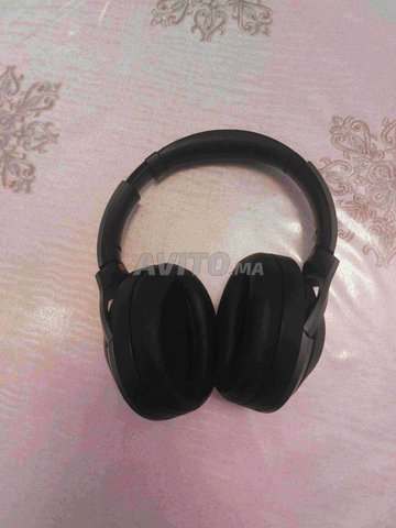 سماعة رأس SONY 1000XM2