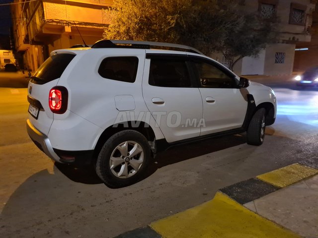 سيارة بحالة جيدة