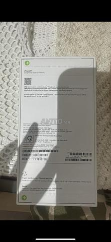 Iphone 17 couleur Noir 256 Gb - 2