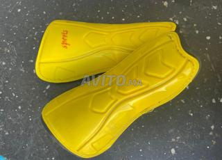 واقي القدم لكرة القدم protège foot ball