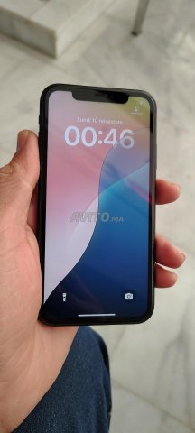 آيفون XR 128gb رسمي لم يفتح أبدا