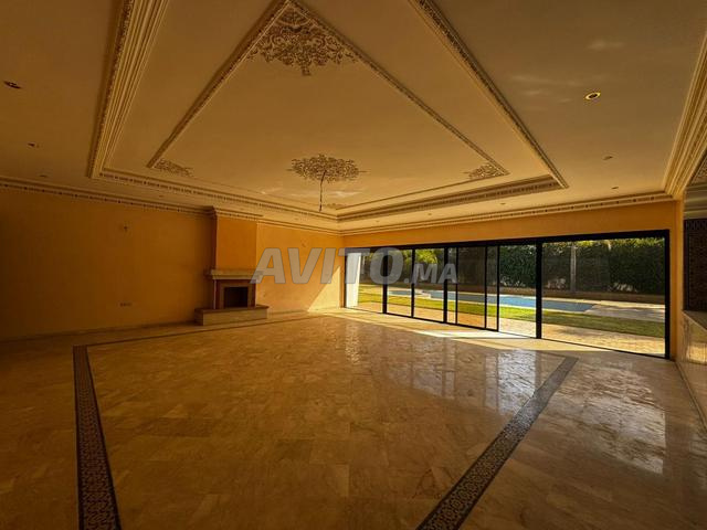 الفندق الممتاز للإيجار قرب مجمع ميليون Souissi.