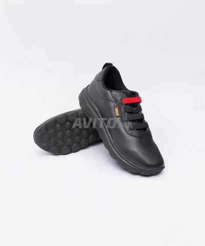 حذاء طبي نسائي من الجلد يعزز صحة العظام و القدم