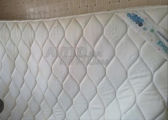 Matelas simmons 160x200