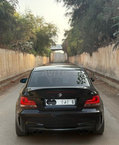 BMW الفئة الأولى ديزل يدوية 2012 في دار بوعزة