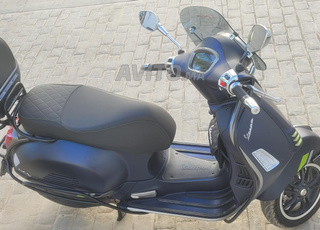 فيسبا سوبر GTS 300 كاملة مع قضبان الحماية