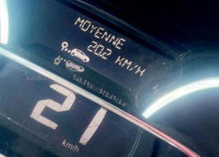 Voiture Clio 4 en très bon état