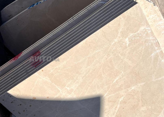 Stock de Marbre Créma Royal - 450 m²