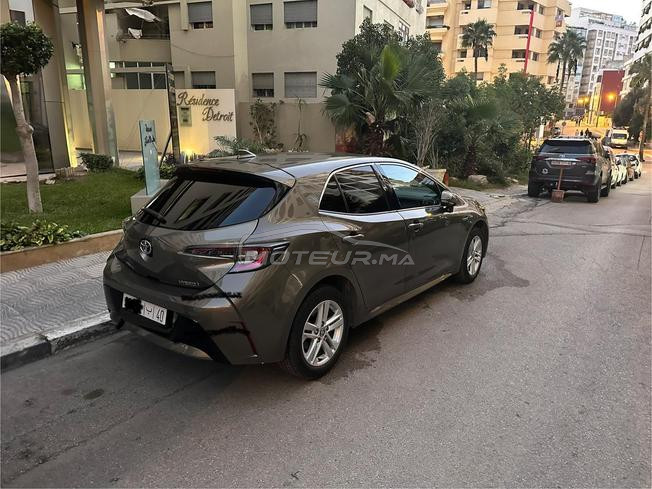 corolla hybride