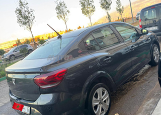 داسيا لوغان