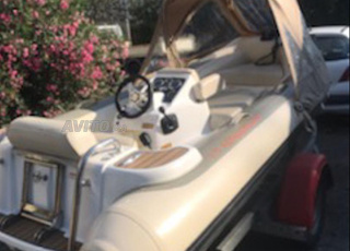 قارب توربوجيت 100 حصان