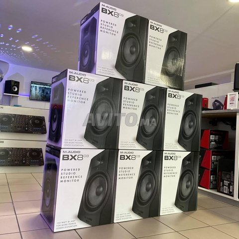 Des moniteurs studio m audio bx8d3