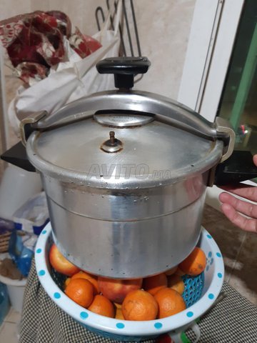Cocotte 8 litres prix 270dh Fès Hay Ryad