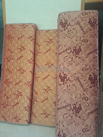 Bonjour seddari en très bon état