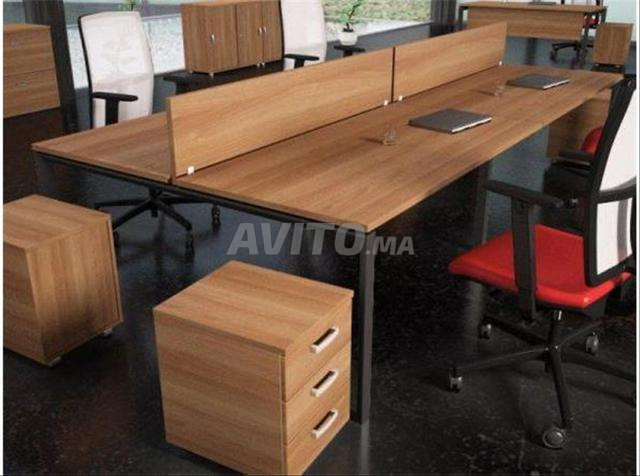 مكتب فريق / مساحة عمل مشتركة تتسع لـ 2 4 6 أشخاص في طنجة