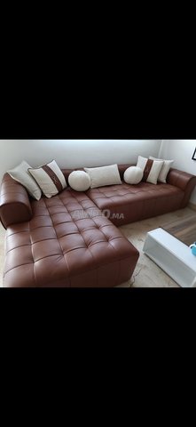 بيع أريكة جلد بقر في حالة جيدة جدا