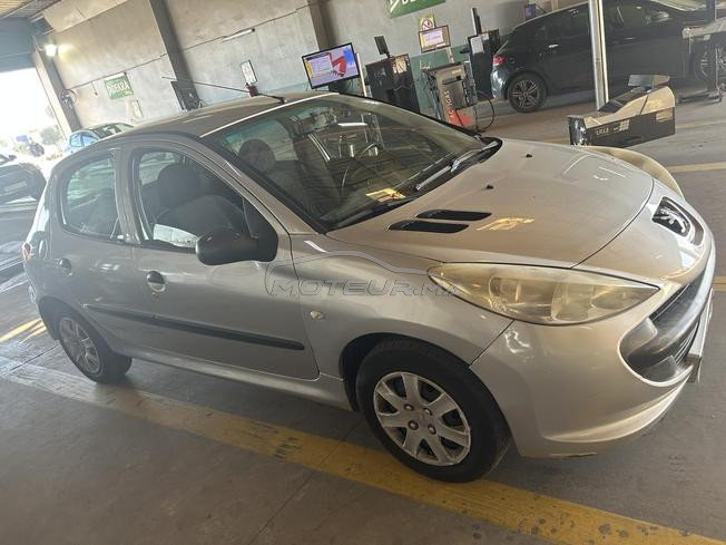 Peugeot 206 Essence Manuelle 2011 à Casablanca