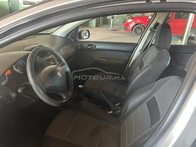 Peugeot 206 Essence Manuelle 2011 à Casablanca