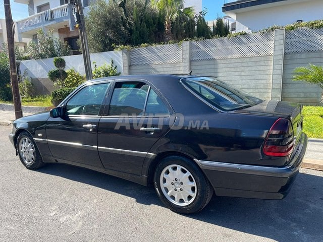 class c 250 تيربو ديزل إليغانس w202