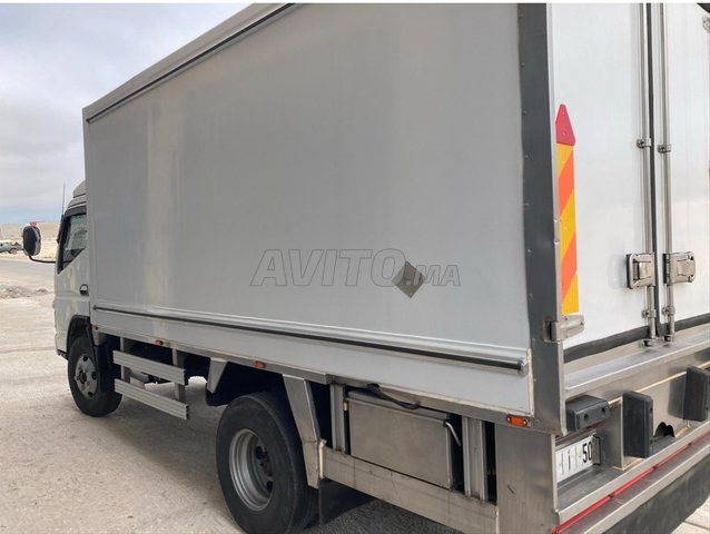 mitsubishi canter a vendre