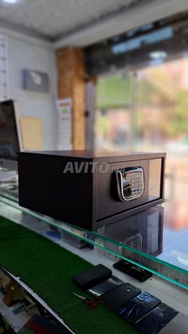 خزنة برقم سري، شيء جيد، توجد خدمة التوصيل