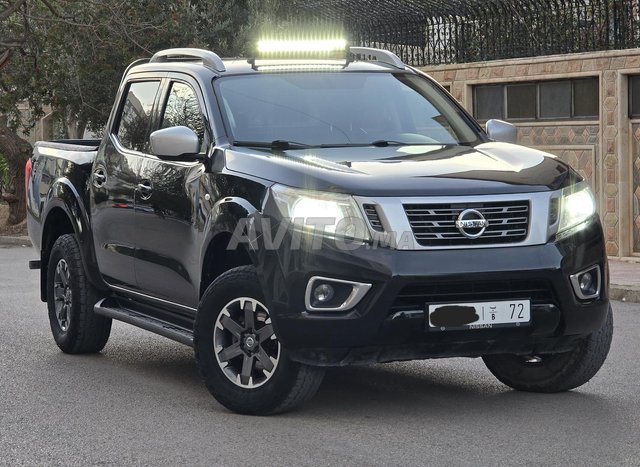 Nissan Navara Tekna 1ére main 4×4 190cv
