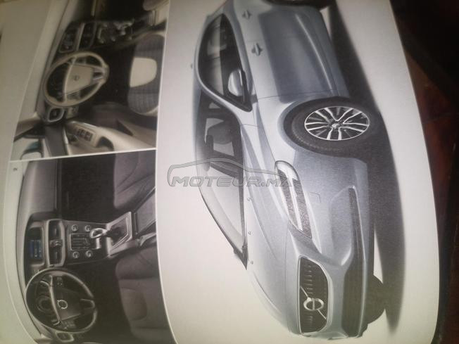 Volvo V40 Diesel Manuelle 2017 à Casablanca