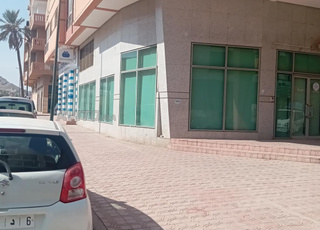 Grand Local commercial à vendre sur l'Av. Safi