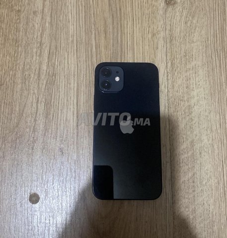 Téléphone iPhone 12