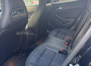 Mercedes-Benz 200 Diesel Automatique 2016 à Rabat