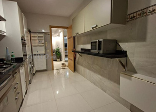 Appartements et maisons à vendre