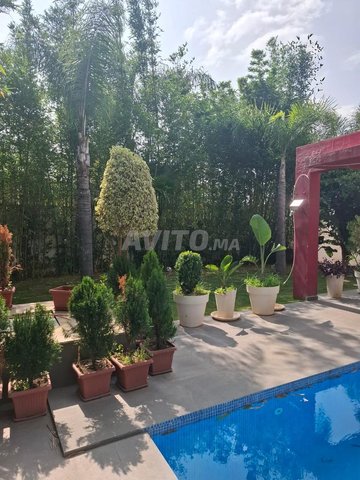 فيلا فاخرة بواجهتين Bel Vue