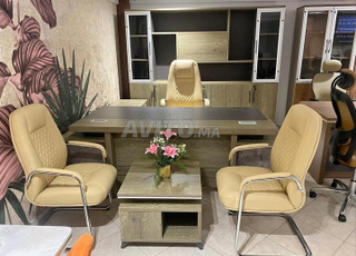 Bureau professionnel en bois et métal design moderne