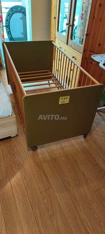 Lit évolutif à barreaux pour enfant de 0 à 8 ans