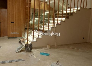 Villa de 300 m² à Ain attig