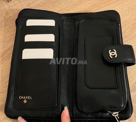 محفظة نسائية