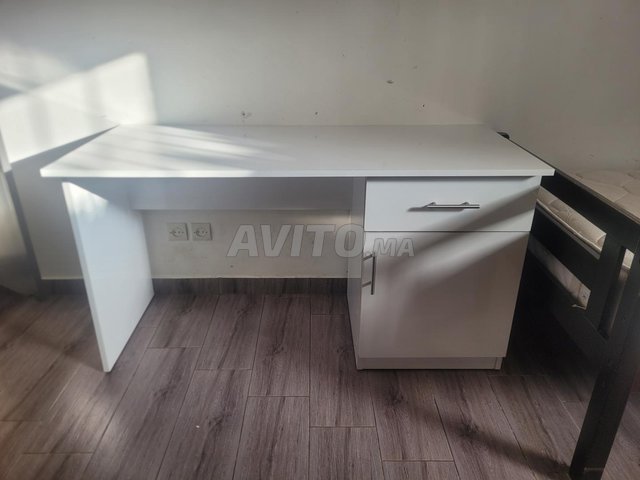 مكتب MDF أبيض 140 على 60