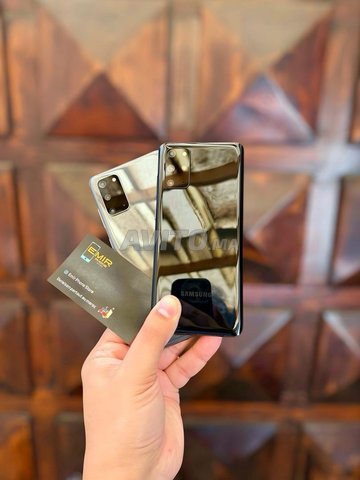 SAMSUNG S20 PLUS 12 RAM 5G