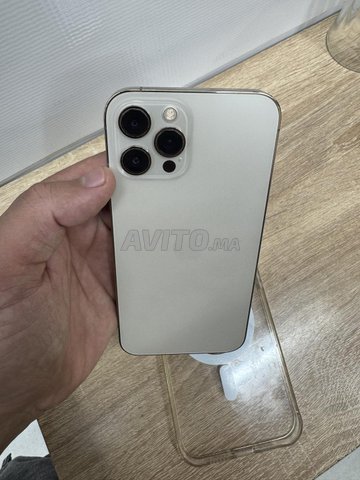 ايفون 12 برو ماكس 512 جيجابايت ذهبي