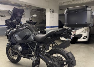 BMW 1250 triple black