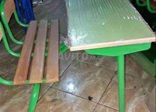 مكتب مدرسي مزدوج مع خزانة مثقبة